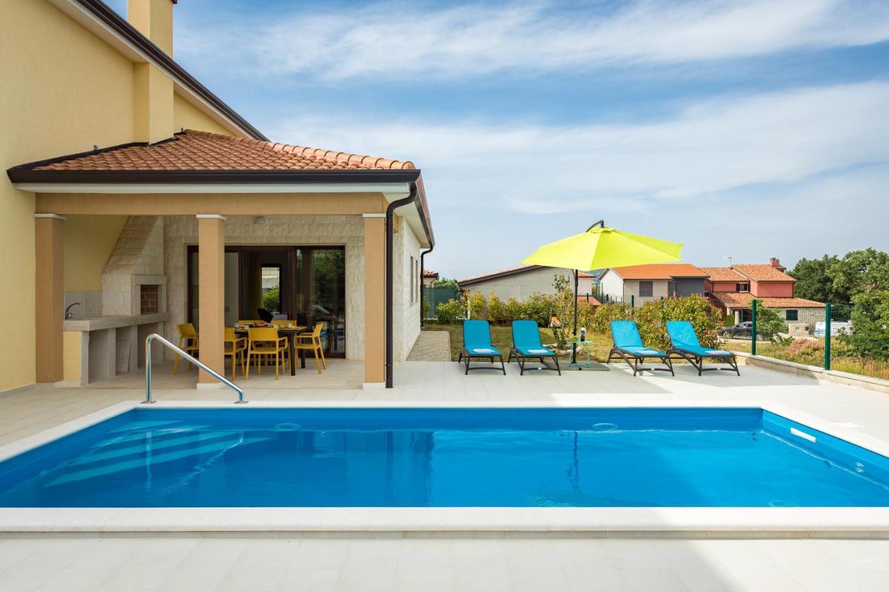 Villa Carneol Kaldanija Esterno foto