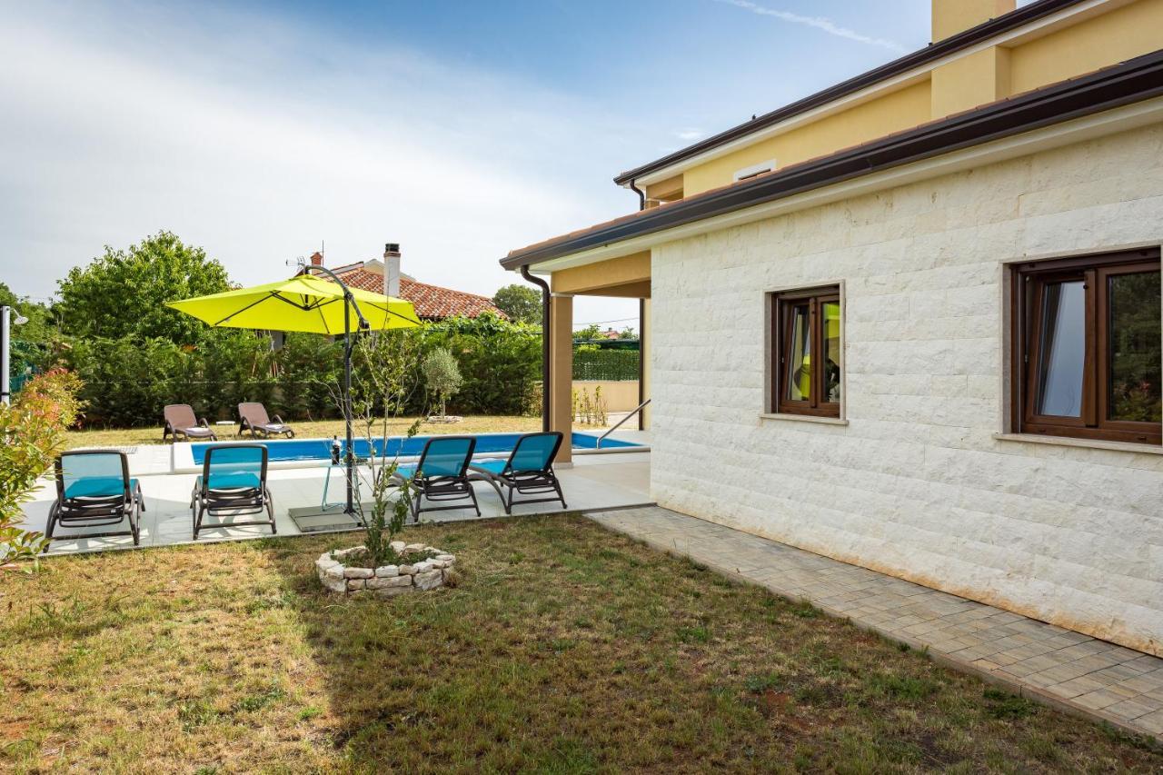 Villa Carneol Kaldanija Esterno foto