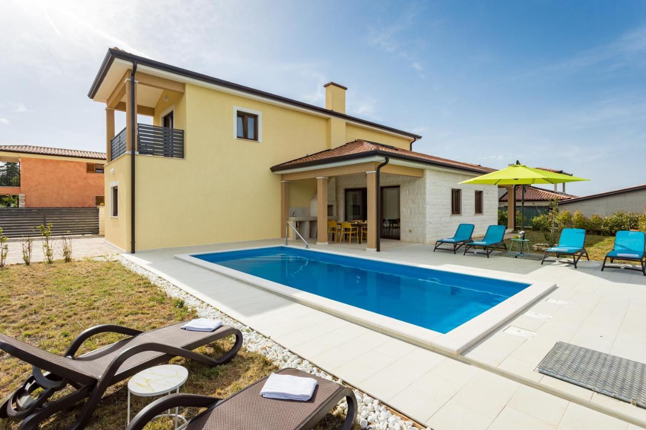 Villa Carneol Kaldanija Esterno foto